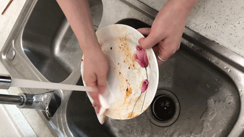 1654483852104080.gif 640.gif